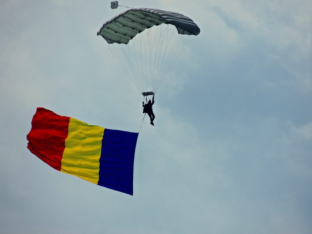 parachute jumper, flag, romania